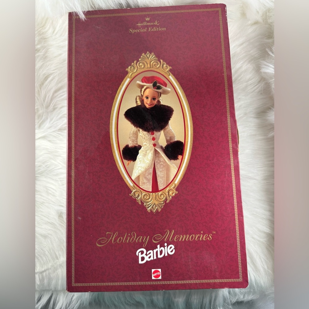 Holiday memories Barbie from Hallmark NIB